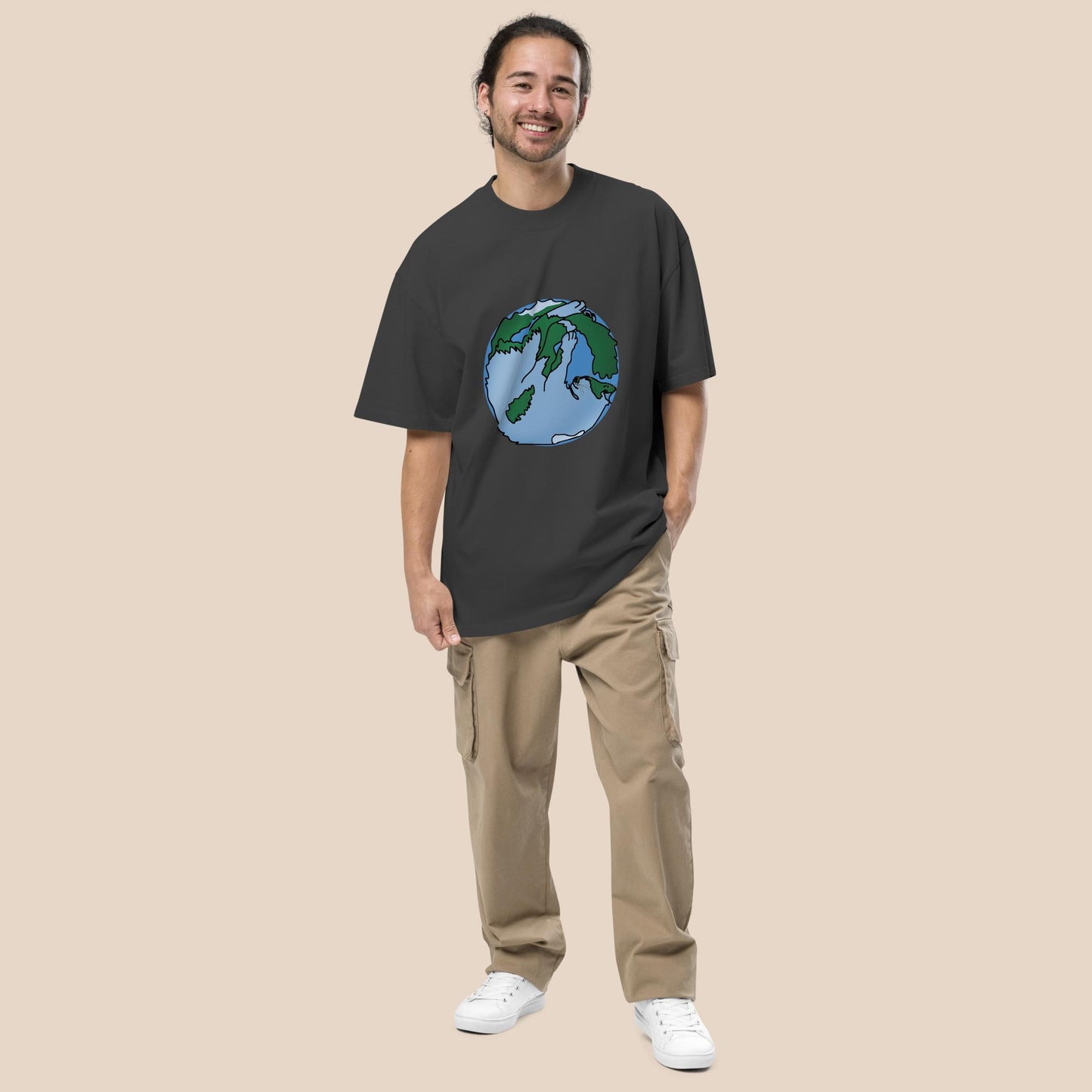 Planet Finn Oversized faded t-shirt